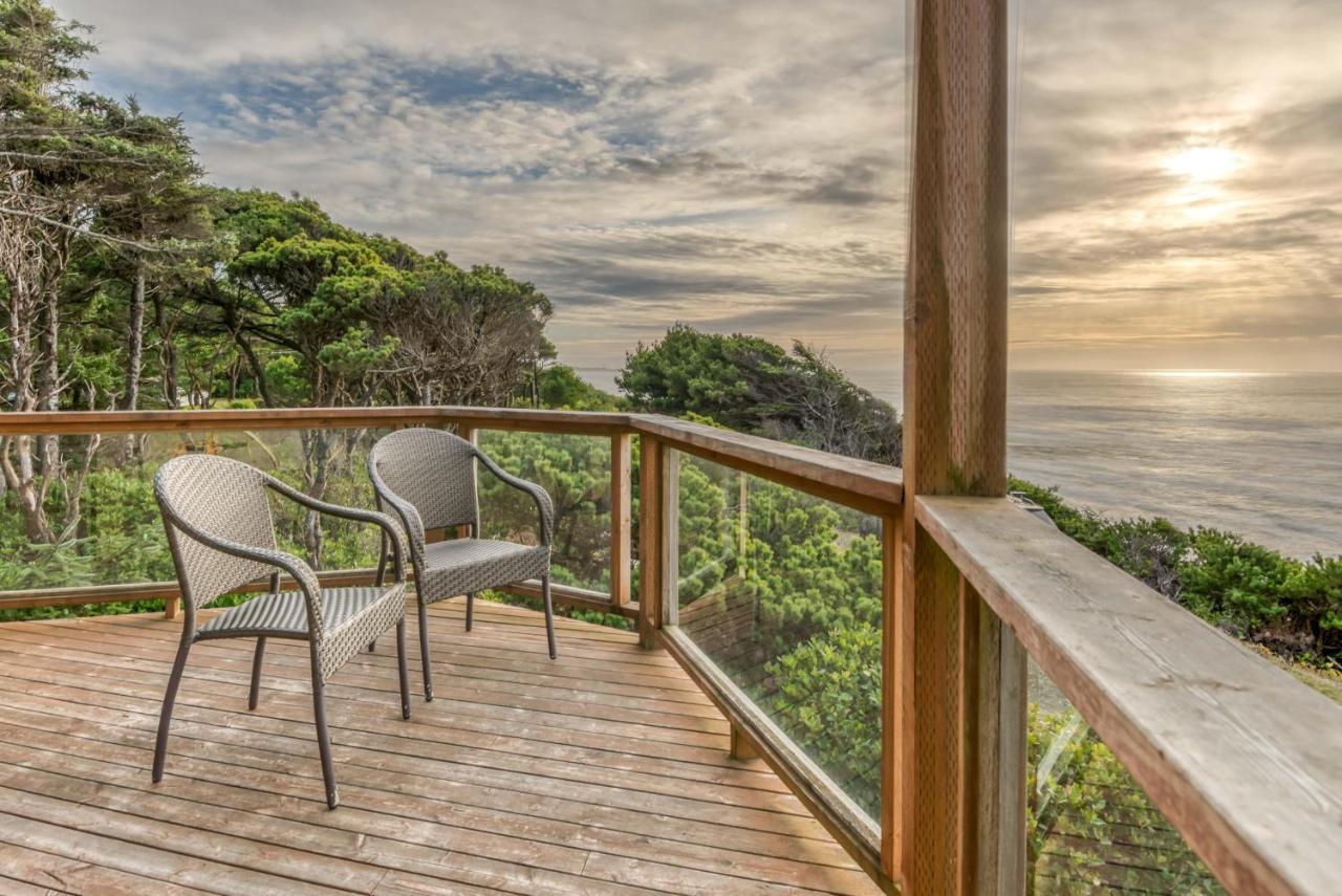 The Lookout Villa Newport Exterior photo